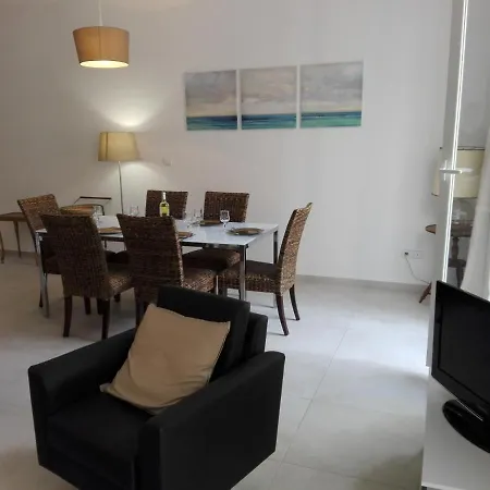 Triangle D'or Saint-raphael, 50 Metres Des Plages, Neuf Appartement Saint-Raphaël
