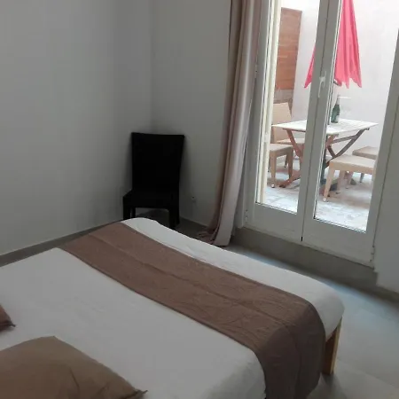 Appartement Triangle D'or Saint-raphael, 50 Metres Des Plages, Neuf Saint-Raphaël