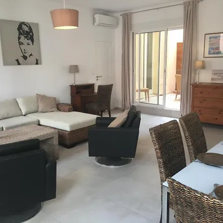 Triangle D'or Saint-raphael, 50 Metres Des Plages, Neuf Appartement