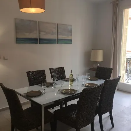 Triangle D'or Saint-raphael, 50 Metres Des Plages, Neuf Appartement
