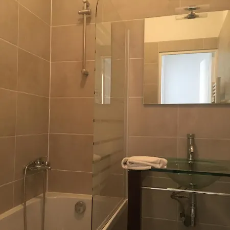 Appartement Triangle D'or Saint-raphael, 50 Metres Des Plages, Neuf Saint-Raphaël
